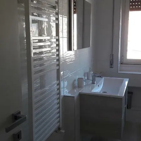 Centro E Mare, Zona Manzoni